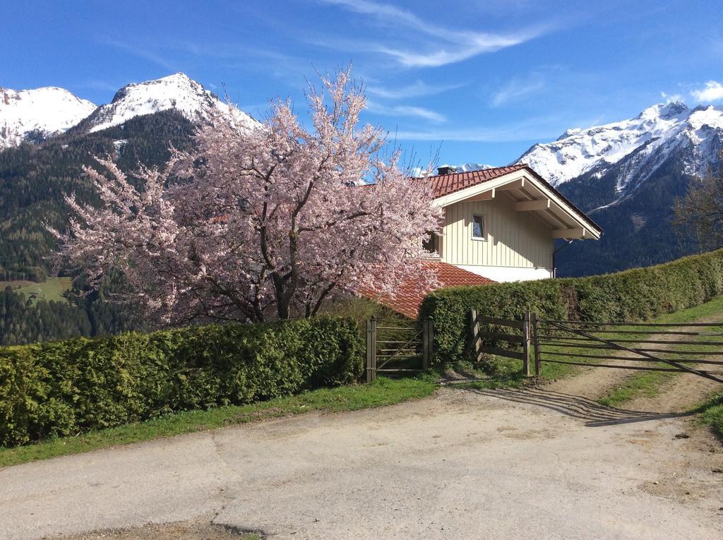 Ferienwohnung Zwoelferblick Bramberg am Wildkogel Room photo